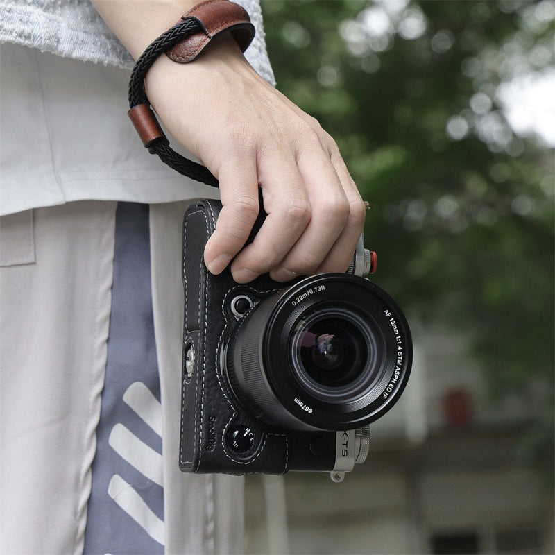 SmallRig Half Case / Wrist Strap Kit for FUJIFILM X-T5 3927