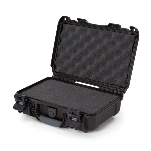 Nanuk 909 Case with Cubed Foam (Black)