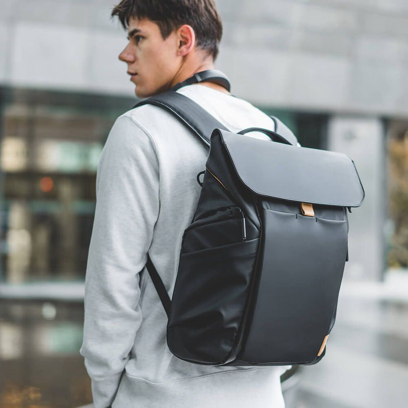 PGYTECH OneGo Backpack 18L (Obsidian Black)