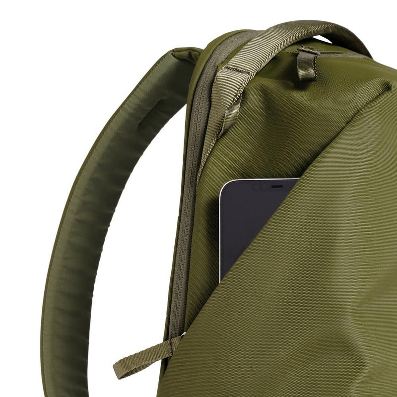 Urth Arkose 20L Backpack (Green)