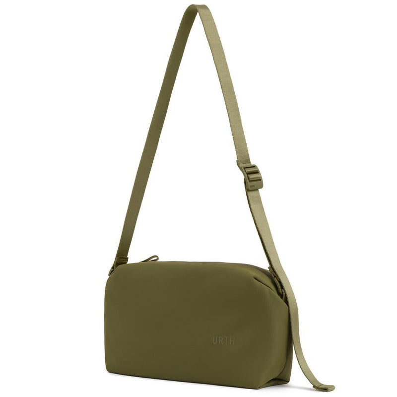 Urth Dolomite 5.1L Crossbody Camera Sling Bag (Green)