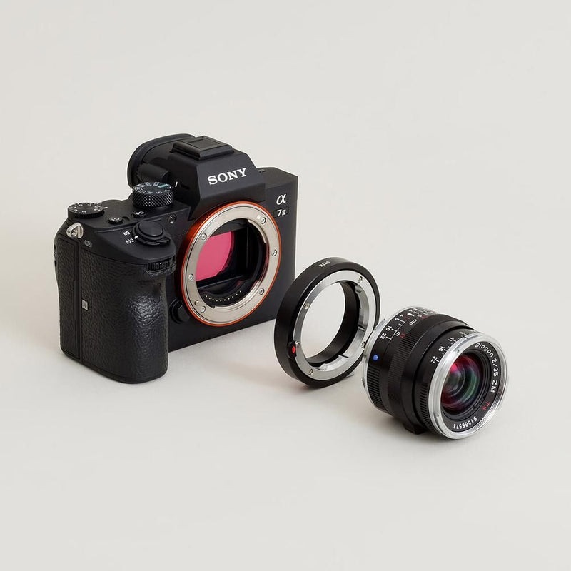 Urth Lens Mount Adapter Compatible with Leica M Lens to Sony E Camera Body