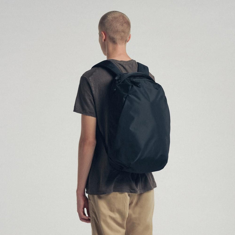 Urth Norite 24L Backpack + Camera Insert (Black)